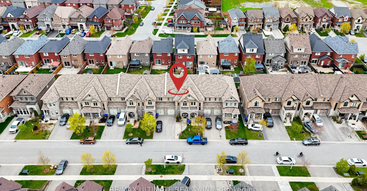 Upper-42 Walker Boulevard, New Tecumseth, ON, L9R 0N2 - 2