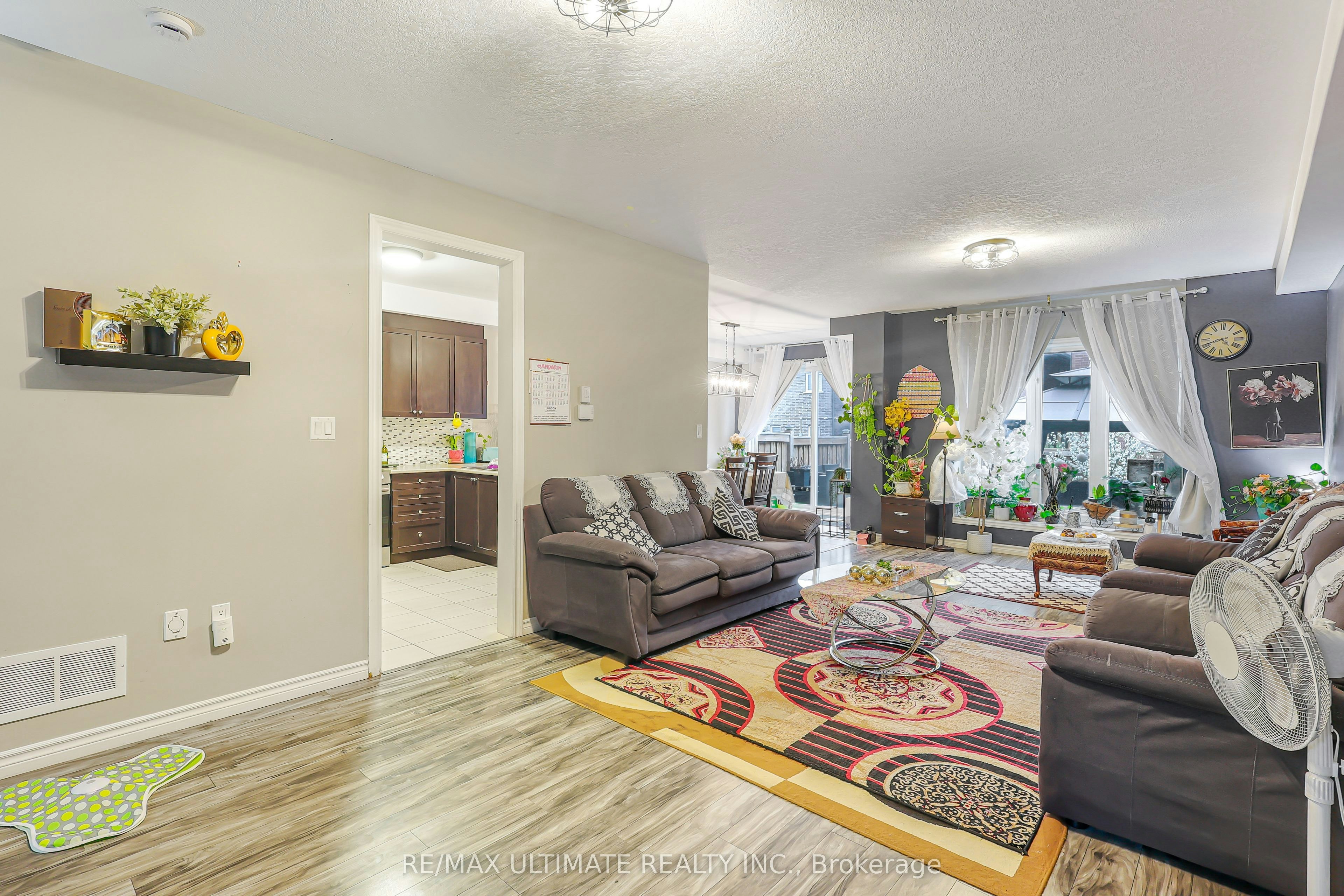 Upper-42 Walker Boulevard, New Tecumseth, ON, L9R 0N2 - 7