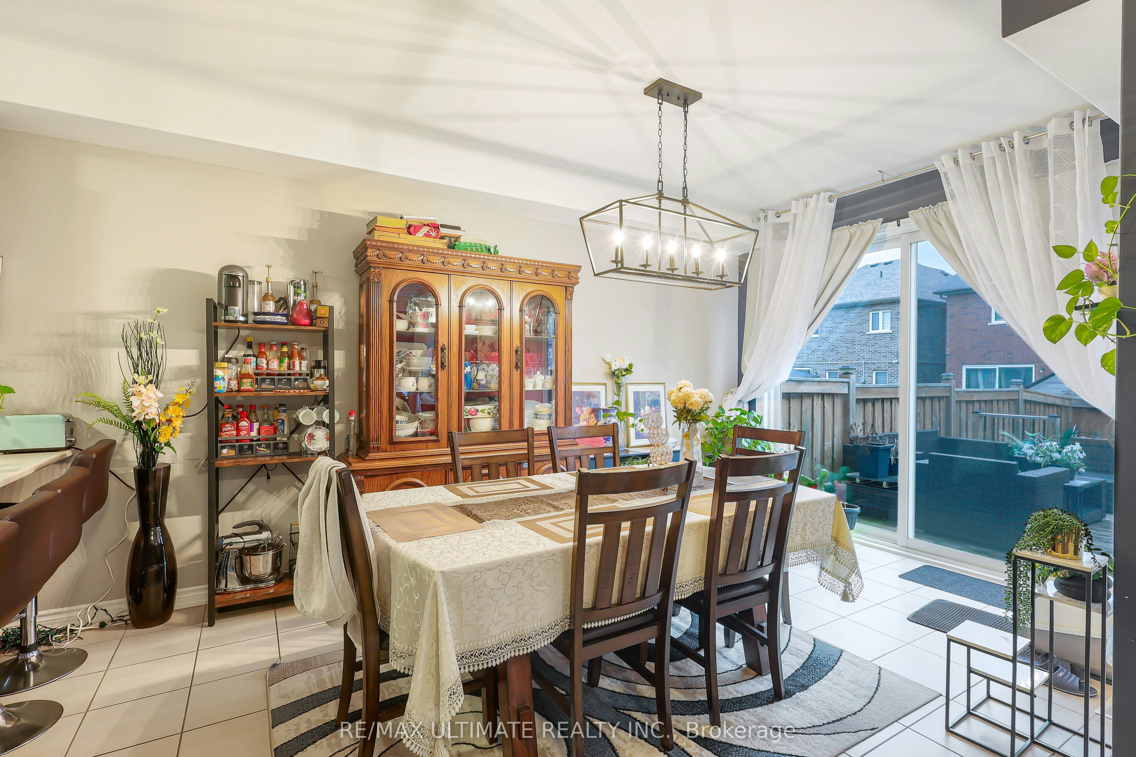 Upper-42 Walker Boulevard, New Tecumseth, ON, L9R 0N2 - 11