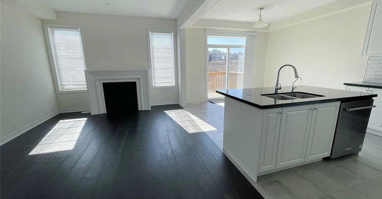 268 Silk Twist Drive, East Gwillimbury, ON, L9N 0X3 - 3
