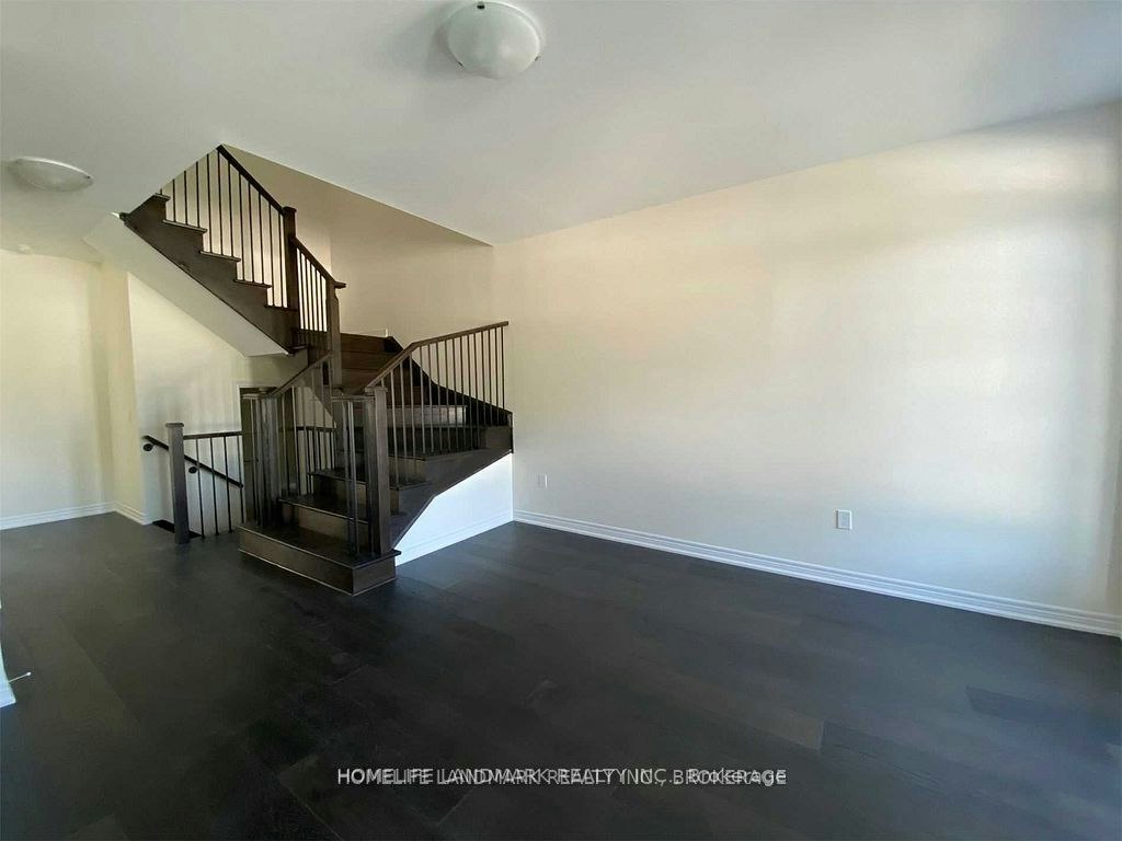 268 Silk Twist Drive, East Gwillimbury, ON, L9N 0X3 - 2