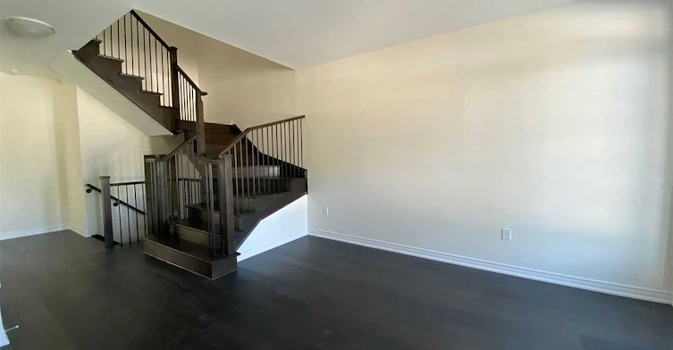 268 Silk Twist Drive, East Gwillimbury, ON, L9N 0X3 - 2