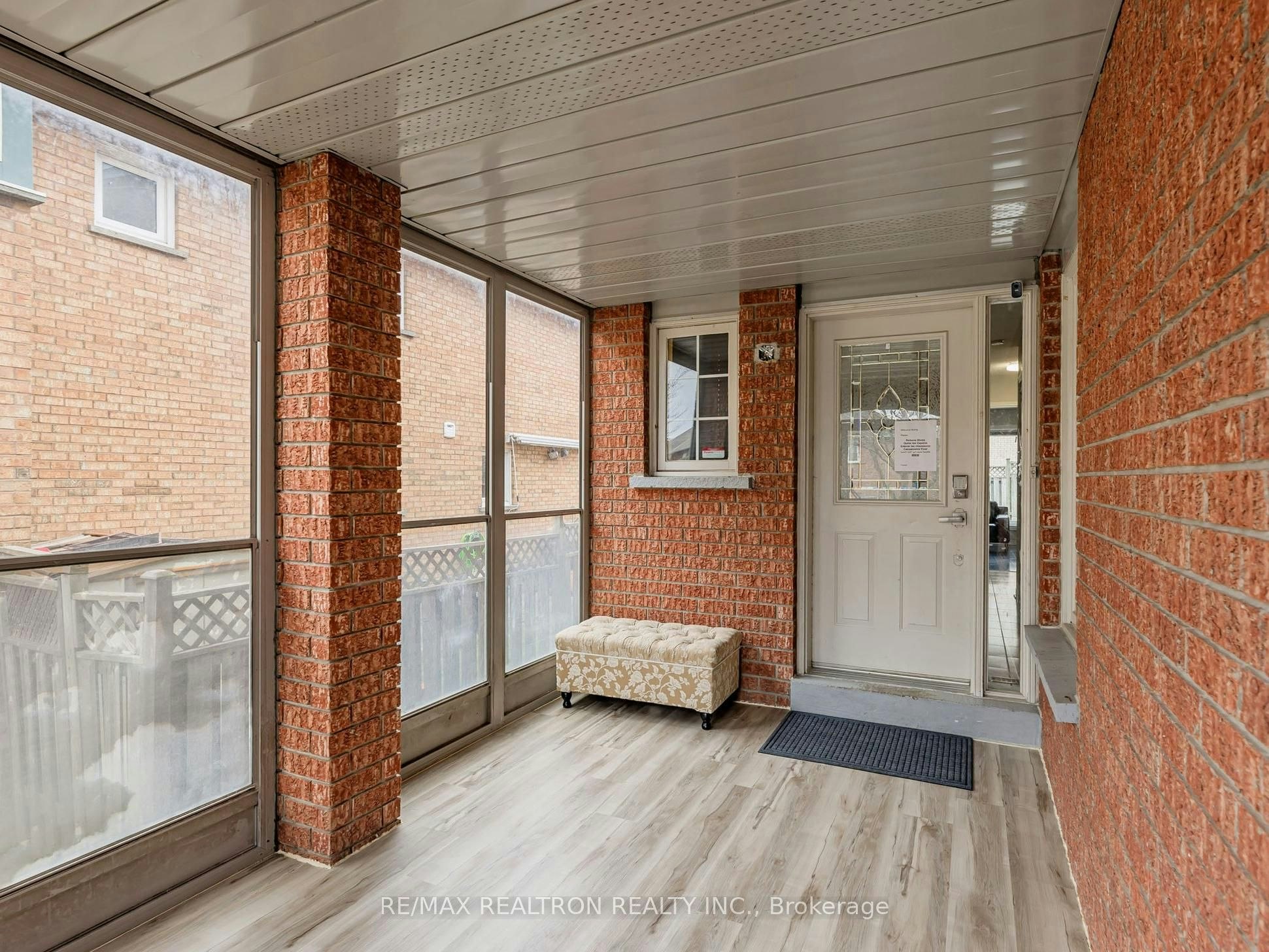 Upper-8 Estoril Street, Richmond Hill, ON, L4C 0B9 3