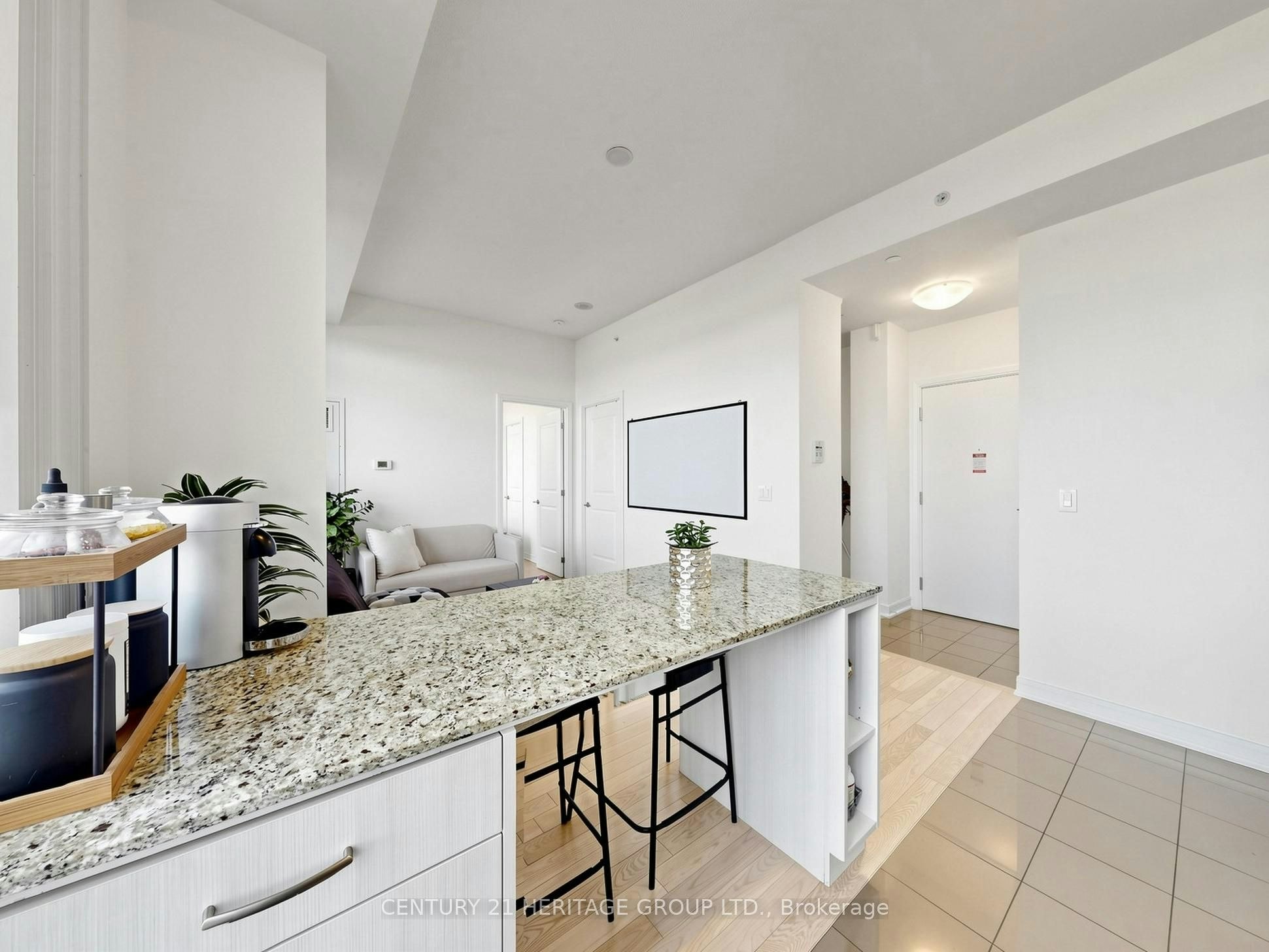815-9205 Yonge Street, Richmond Hill, ON, L4C 1V5 - 16