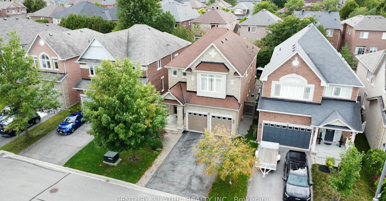28 Usherwood Street, Aurora, ON, L4G 7X8