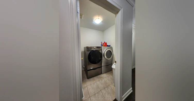 28 Usherwood Street, Aurora, ON, L4G 7X8 - 17