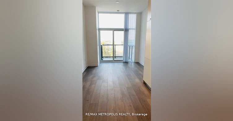 211-10 Honeycrisp Crescent, Vaughan, ON, L4K 0M7 - 11