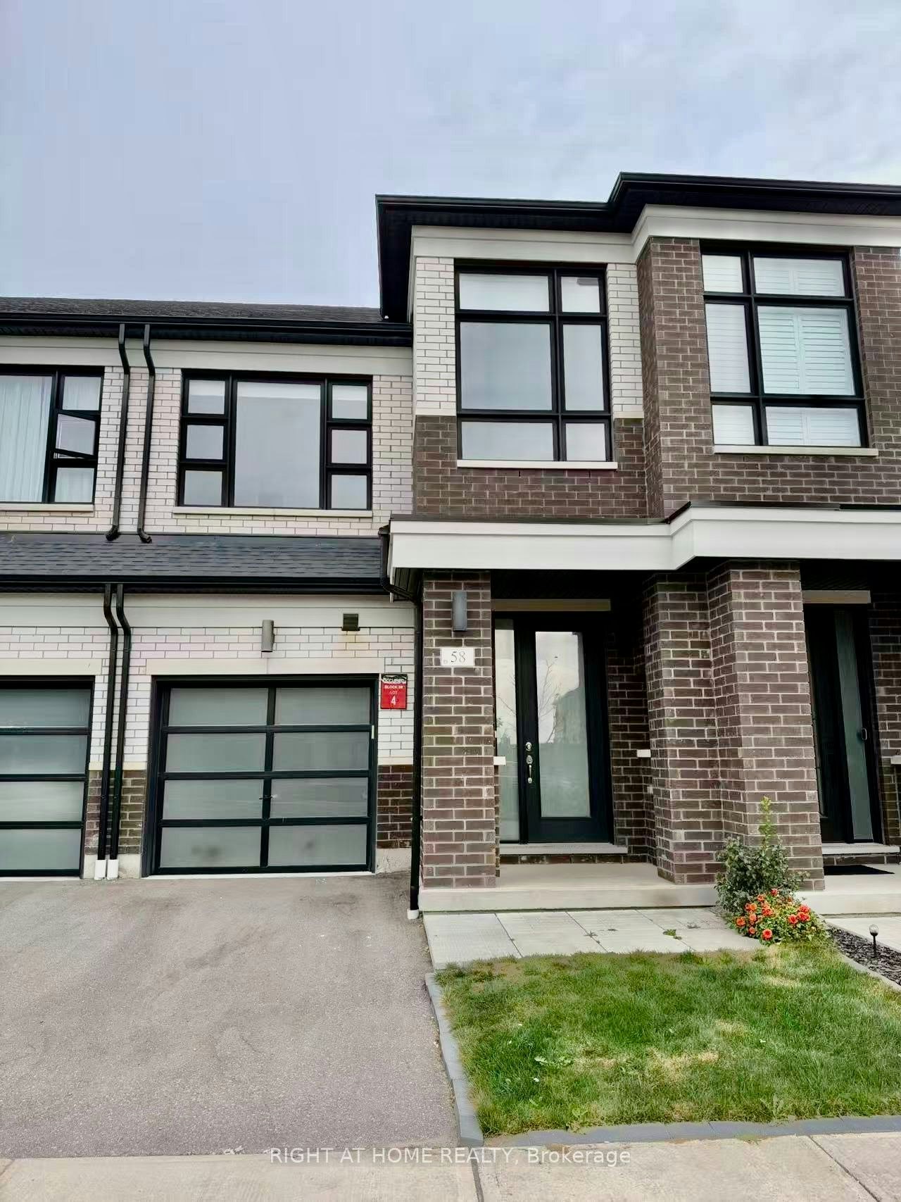 58 Boiton Street, Richmond Hill, ON, L4S 0M1