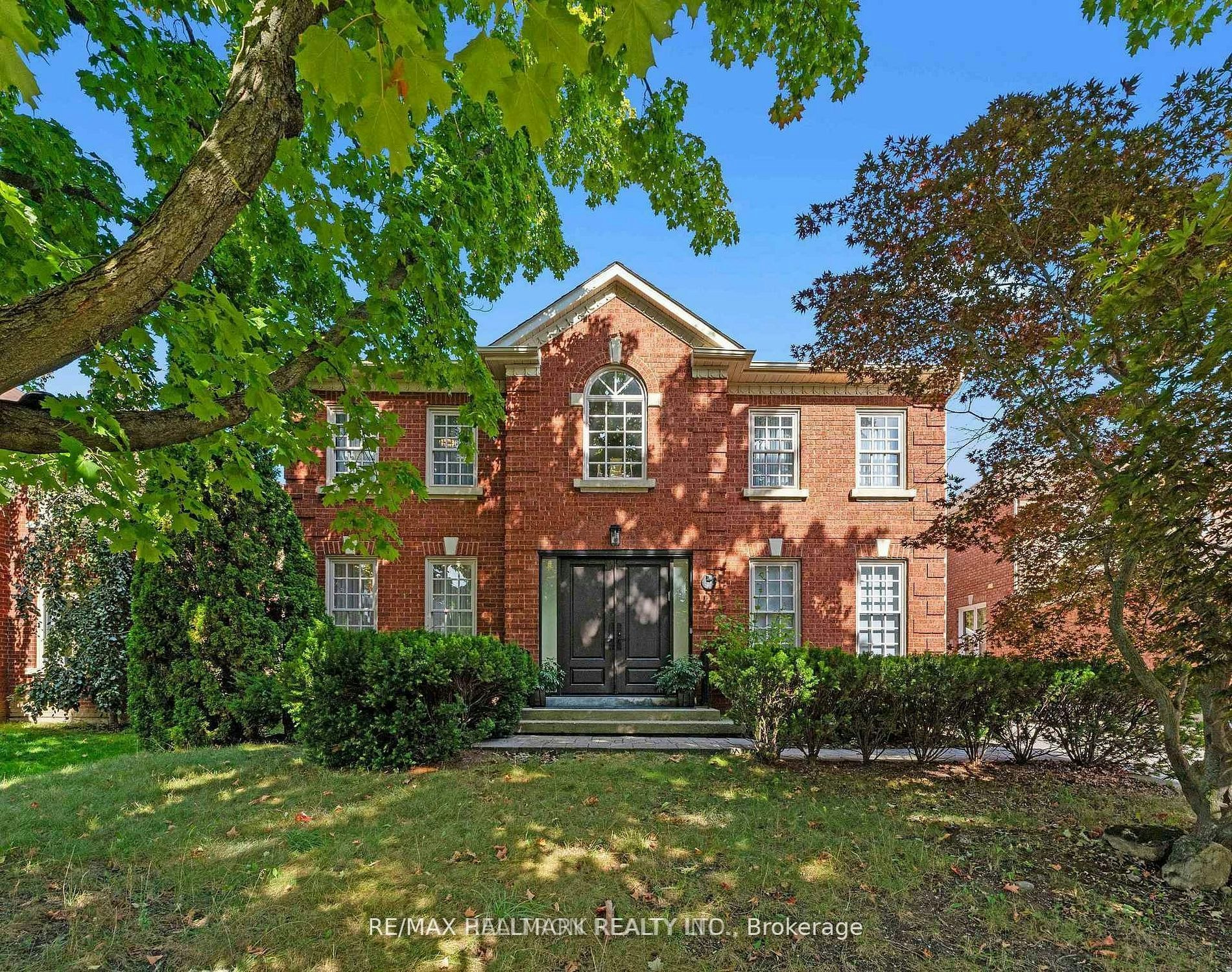 63 Willett Crescent, Richmond Hill, ON, L4C 7W2