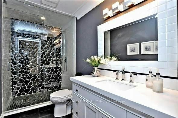 Main & Lower-57 Oxford Street, Richmond Hill, ON, L4C 4L6 - 9