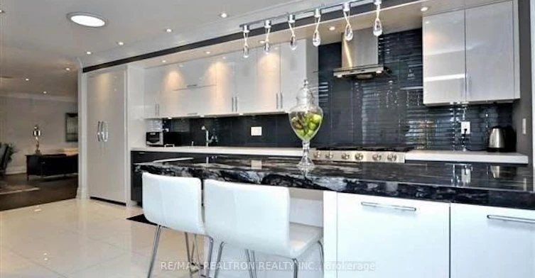 Main & Lower-57 Oxford Street, Richmond Hill, ON, L4C 4L6 - 6