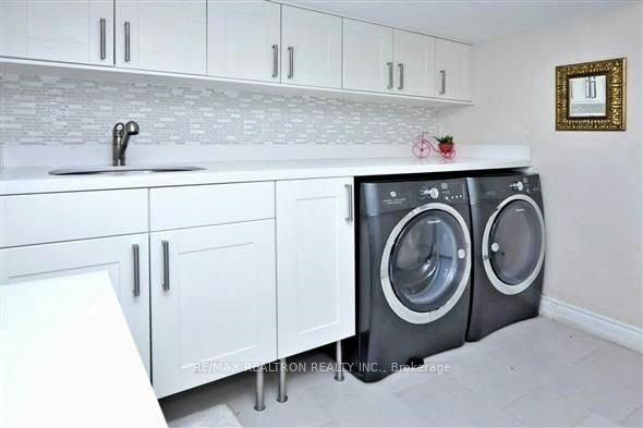 Main & Lower-57 Oxford Street, Richmond Hill, ON, L4C 4L6 - 15