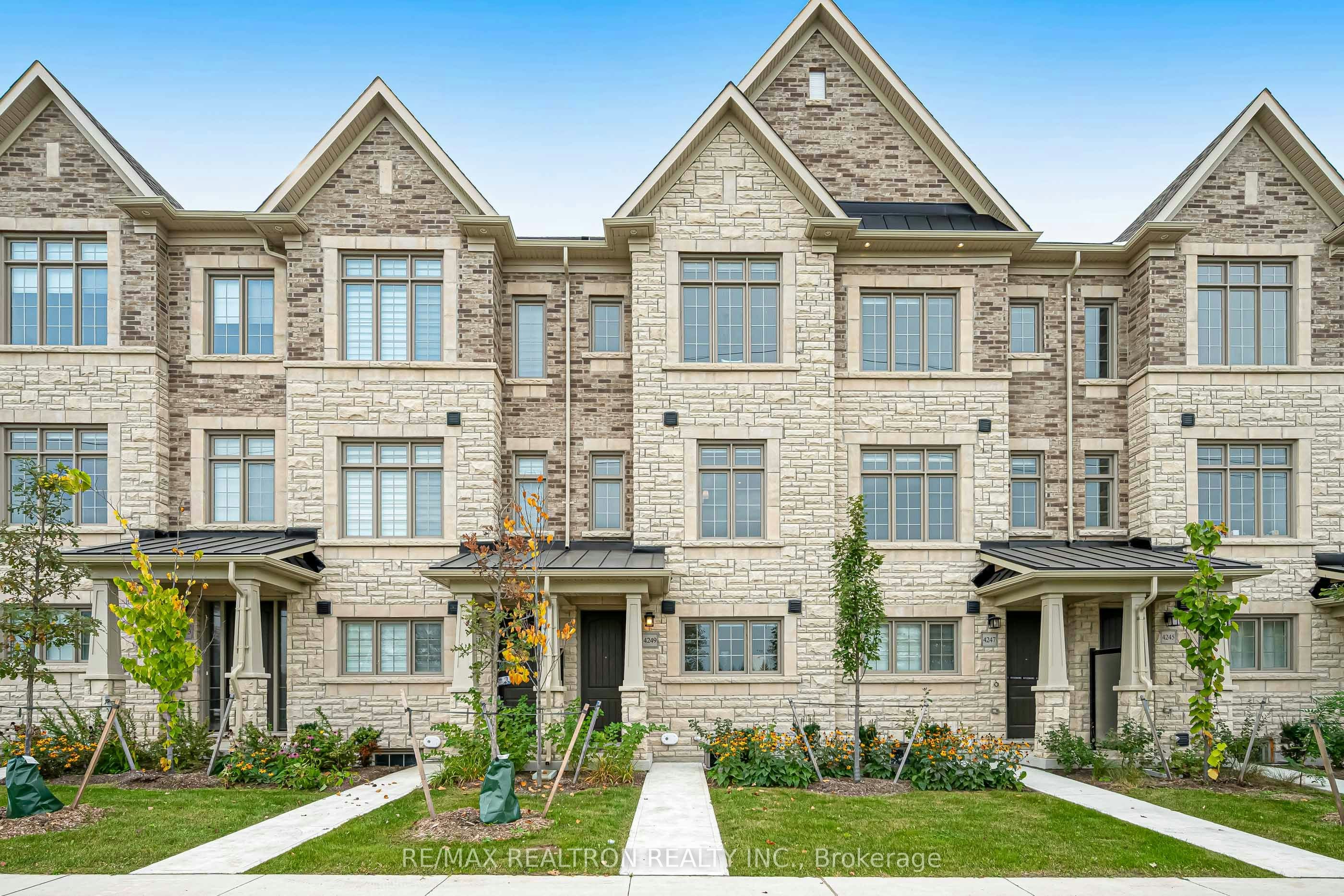 4249 Major Mackenzie Drive E, Markham, ON, L6C 3L5