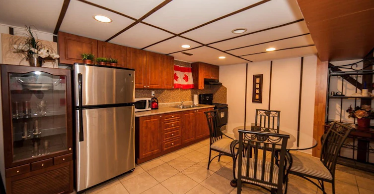 14 Plaisance Road, Richmond Hill, ON, L4C 5B5 - 5