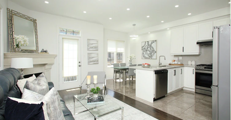 25 Sibella Way, Vaughan, ON, L4H 3V6 - 3