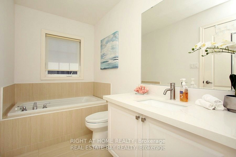 25 Sibella Way, Vaughan, ON, L4H 3V6 - 25
