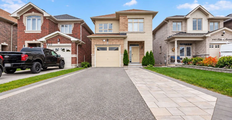 439 Rita's Avenue, Newmarket, ON, L3X 2N1