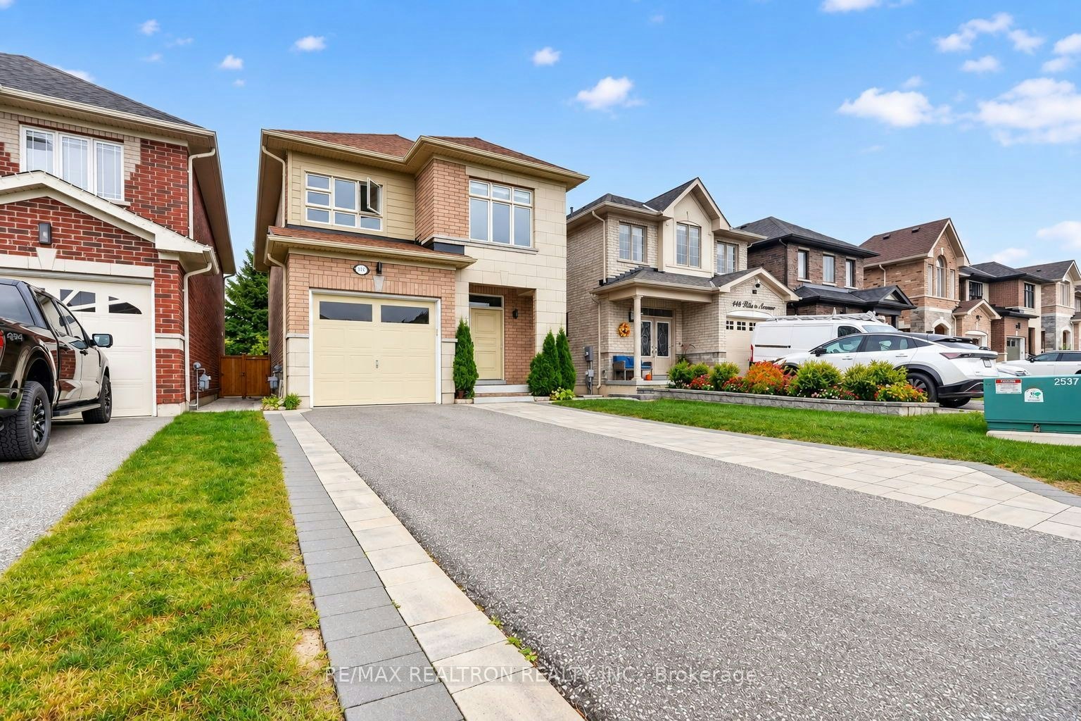 439 Rita's Avenue, Newmarket, ON, L3X 2N1 - 2