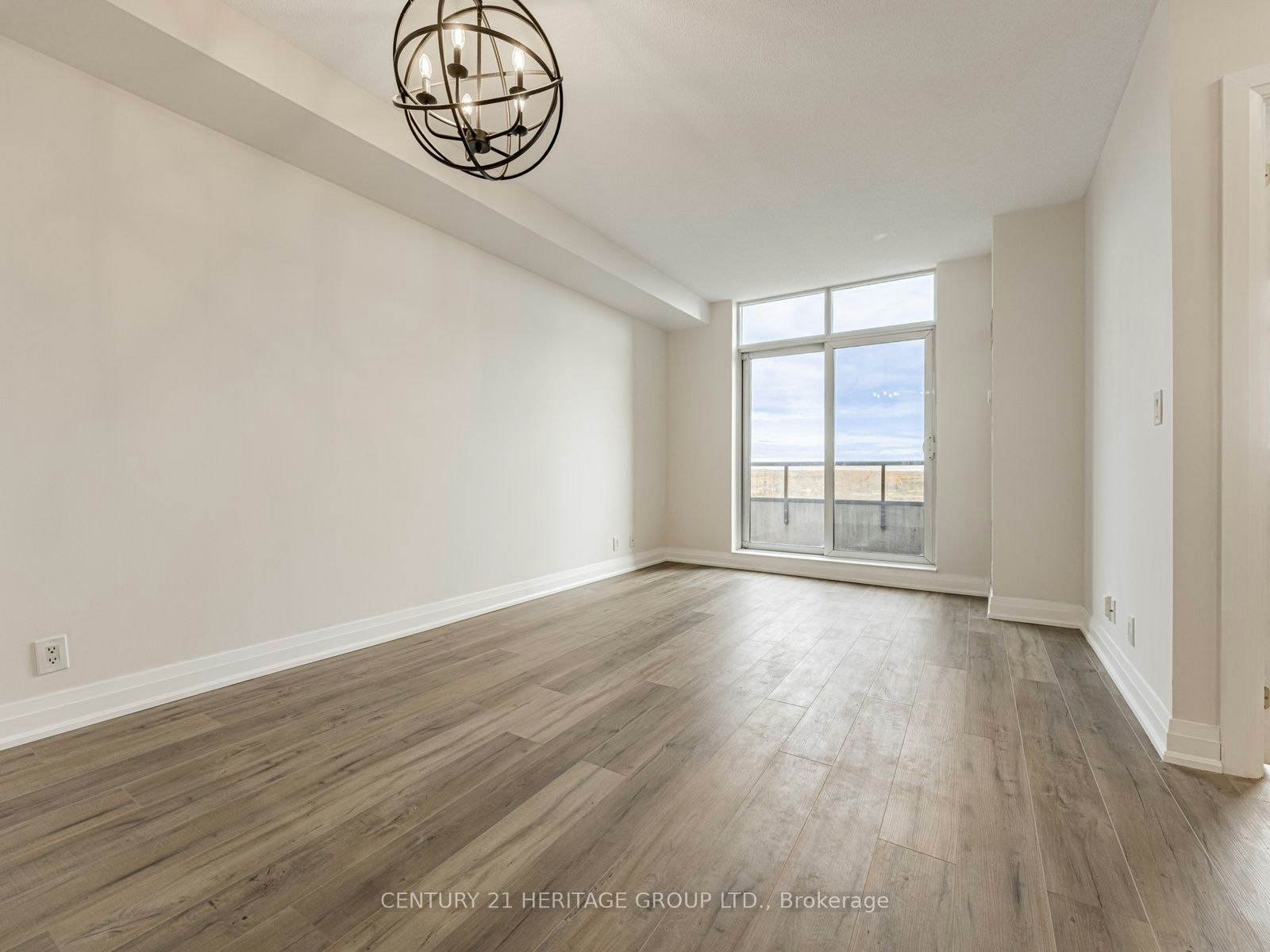 1611-9225 Jane Street, Vaughan, ON, L6A 0J7 - 11