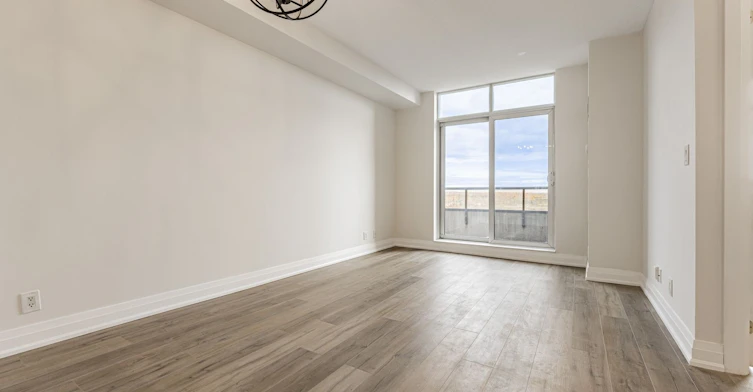 1611-9225 Jane Street, Vaughan, ON, L6A 0J7 - 11