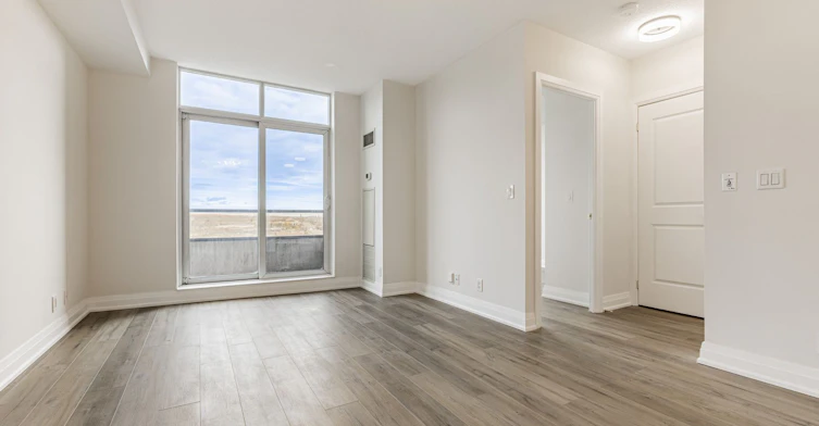 1611-9225 Jane Street, Vaughan, ON, L6A 0J7 - 12