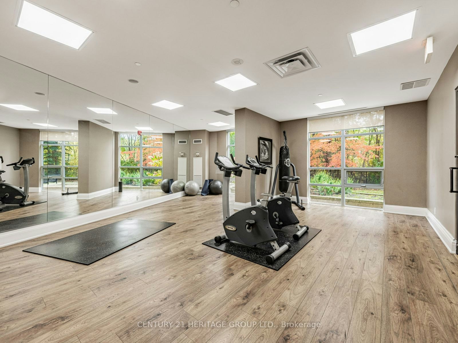 1611-9225 Jane Street, Vaughan, ON, L6A 0J7 - 26