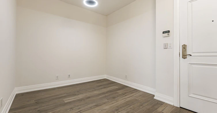 1611-9225 Jane Street, Vaughan, ON, L6A 0J7 - 14