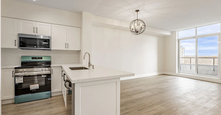 1611-9225 Jane Street, Vaughan, ON, L6A 0J7 - 8