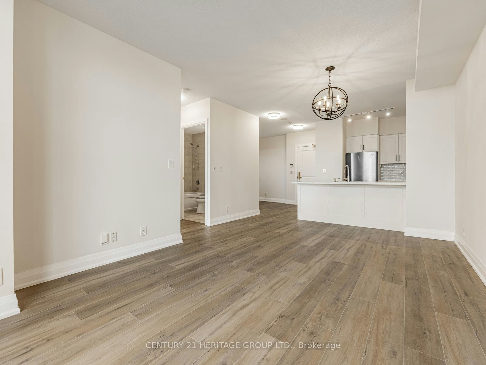 1611-9225 Jane Street, Vaughan, ON, L6A 0J7 - 10