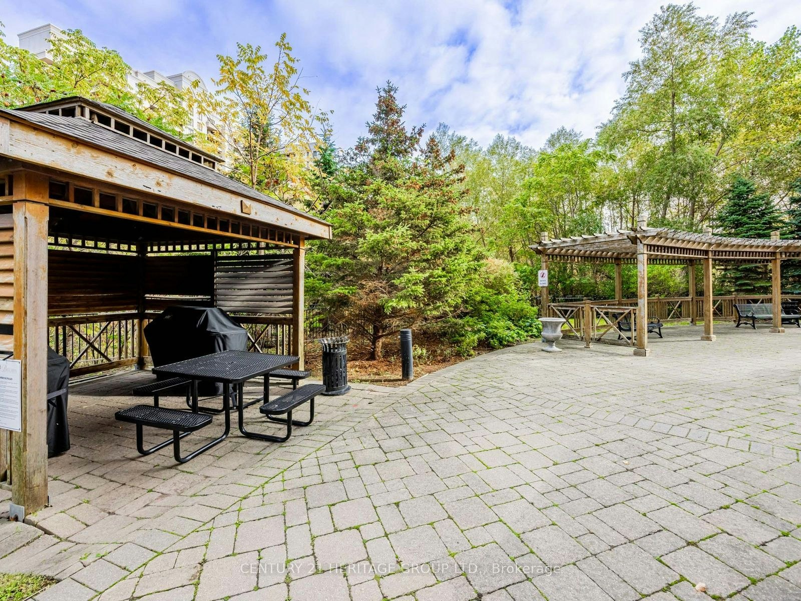 1611-9225 Jane Street, Vaughan, ON, L6A 0J7 - 27