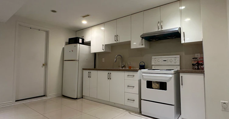 37 Halder Crescent, Markham, ON, L3R 7E9 - 2