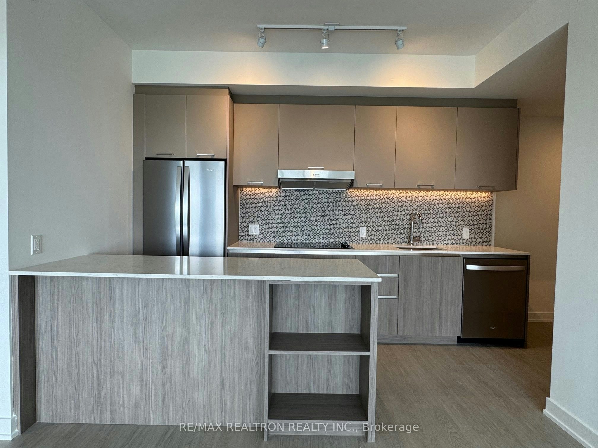 729-8188 Yonge Street, Vaughan, ON, L4J 1W5 - 17