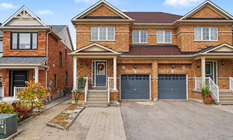 7 Isabella Garden Lane