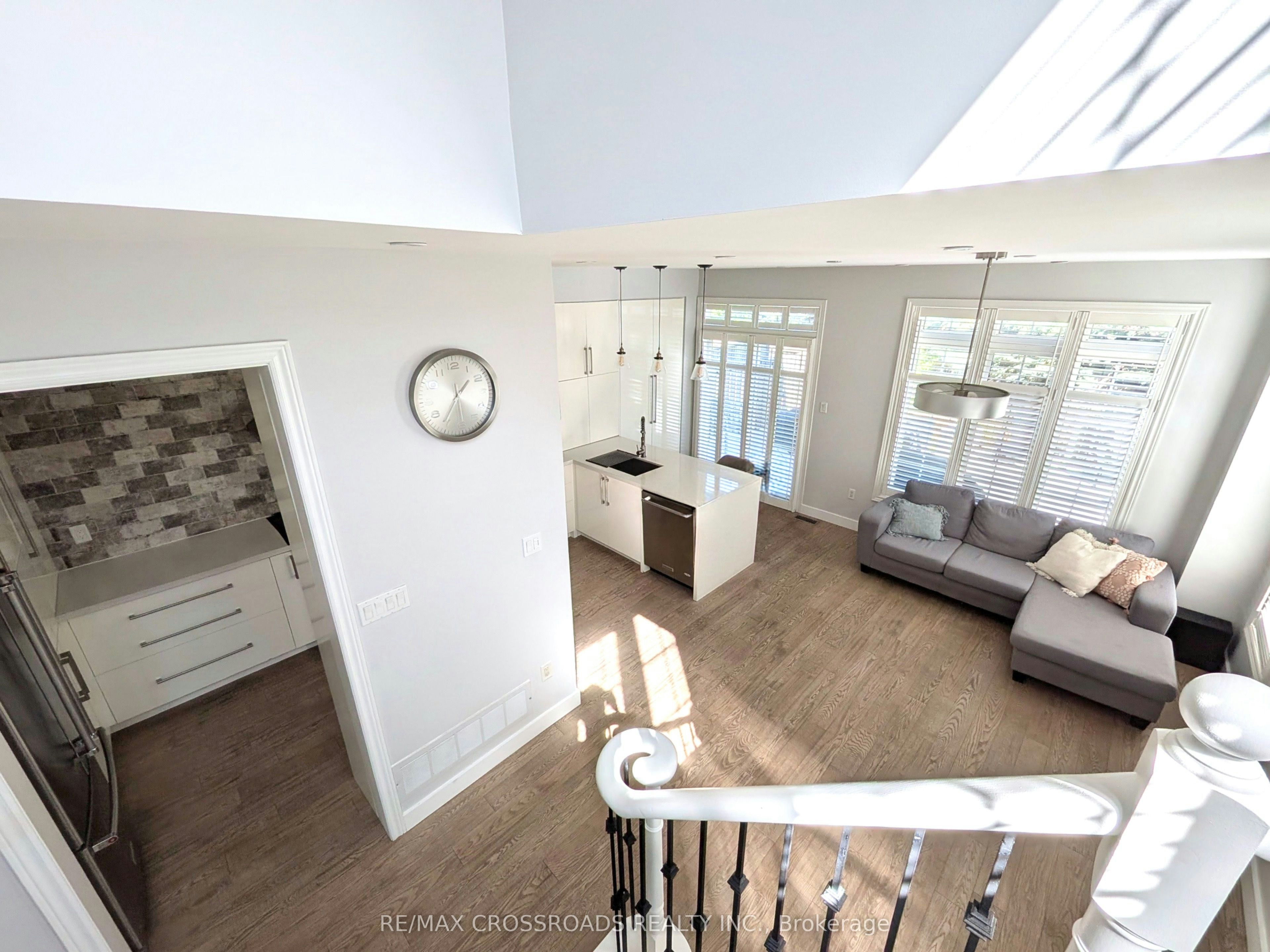 31 Loire Valley Avenue, Vaughan, ON, L4J 8T3 - 14