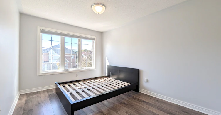 31 Loire Valley Avenue, Vaughan, ON, L4J 8T3 - 18