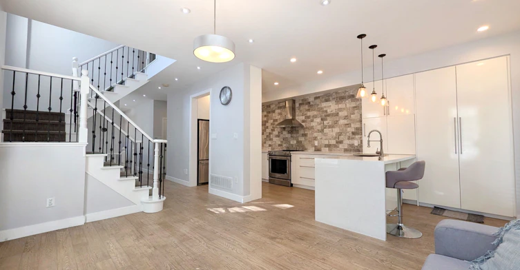 31 Loire Valley Avenue, Vaughan, ON, L4J 8T3 - 10