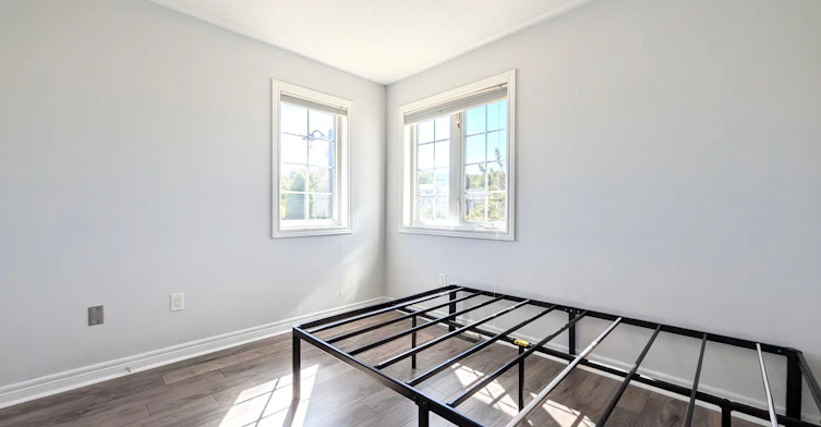 31 Loire Valley Avenue, Vaughan, ON, L4J 8T3 - 20