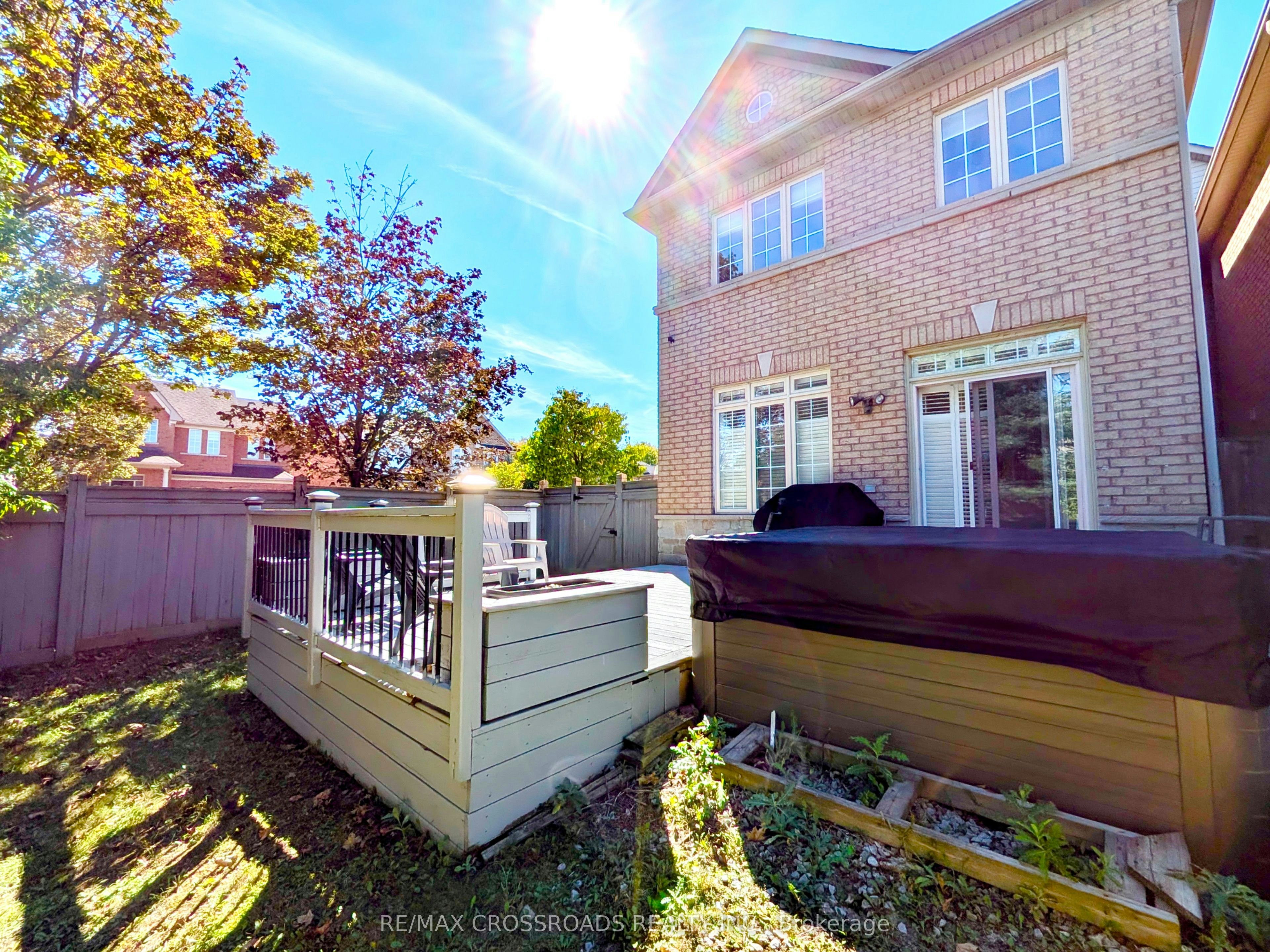 31 Loire Valley Avenue, Vaughan, ON, L4J 8T3 - 33