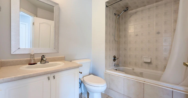 31 Loire Valley Avenue, Vaughan, ON, L4J 8T3 - 22