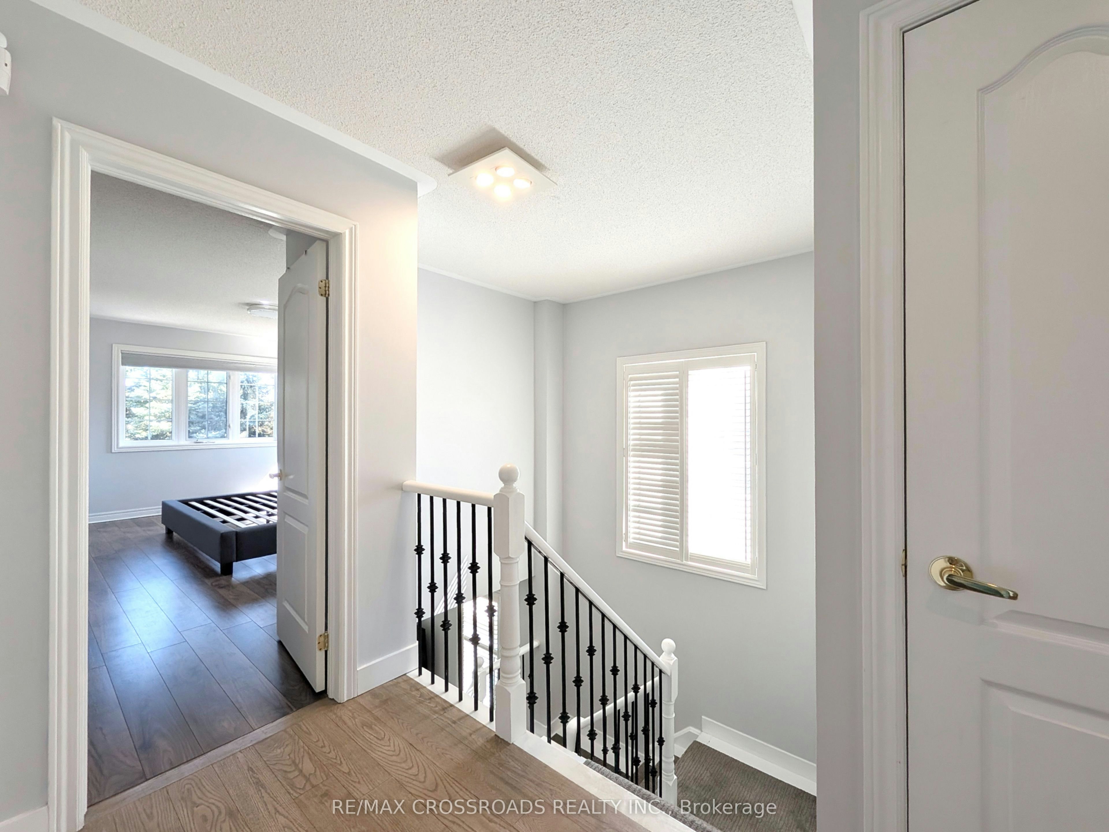 31 Loire Valley Avenue, Vaughan, ON, L4J 8T3 - 16