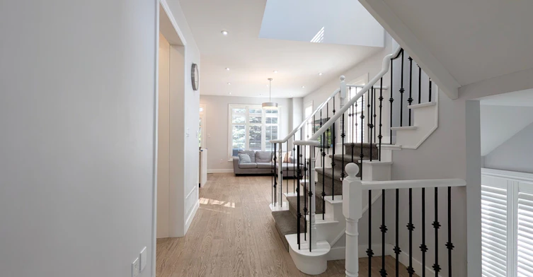 31 Loire Valley Avenue, Vaughan, ON, L4J 8T3 - 6