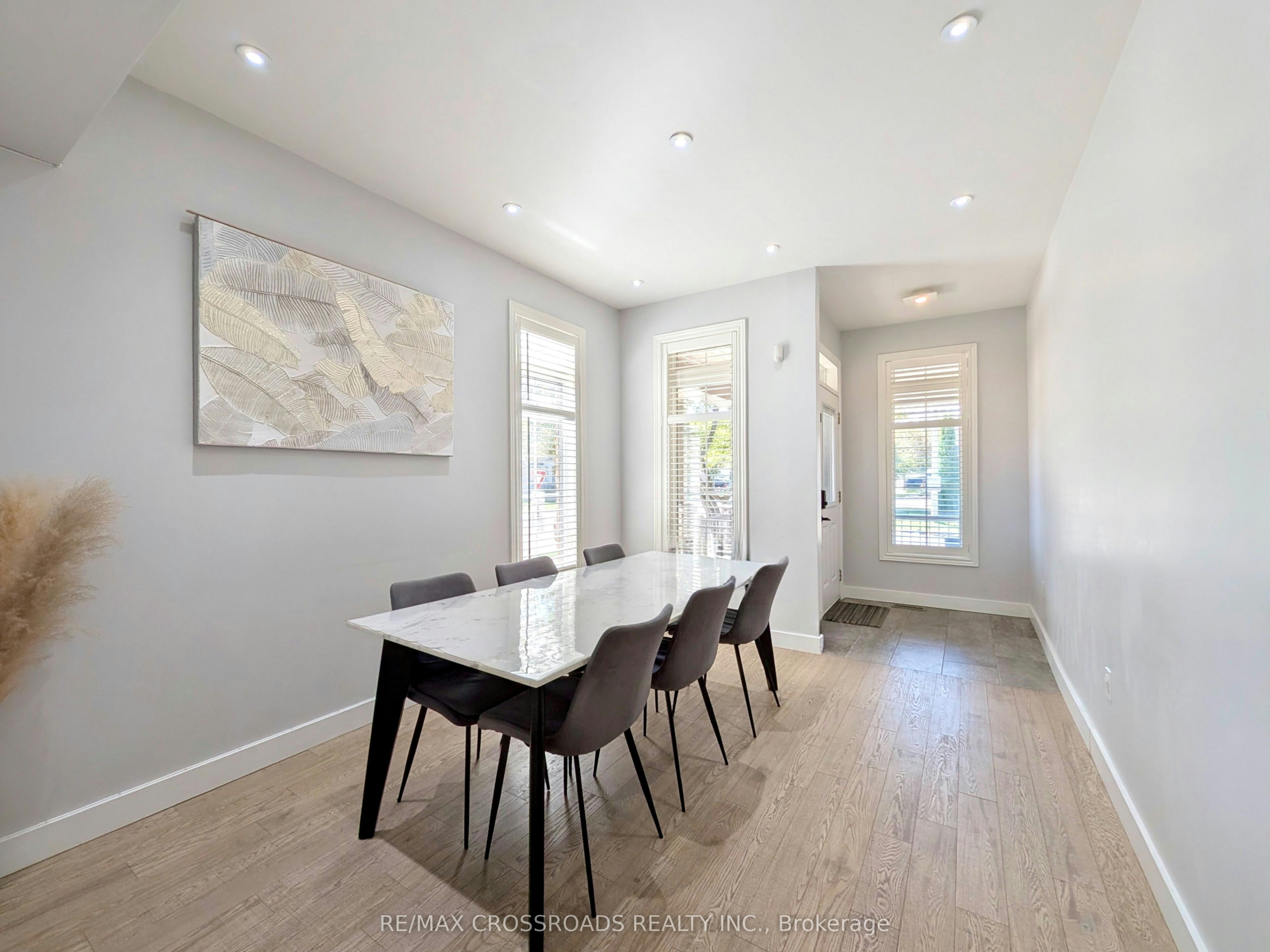 31 Loire Valley Avenue, Vaughan, ON, L4J 8T3 - 5