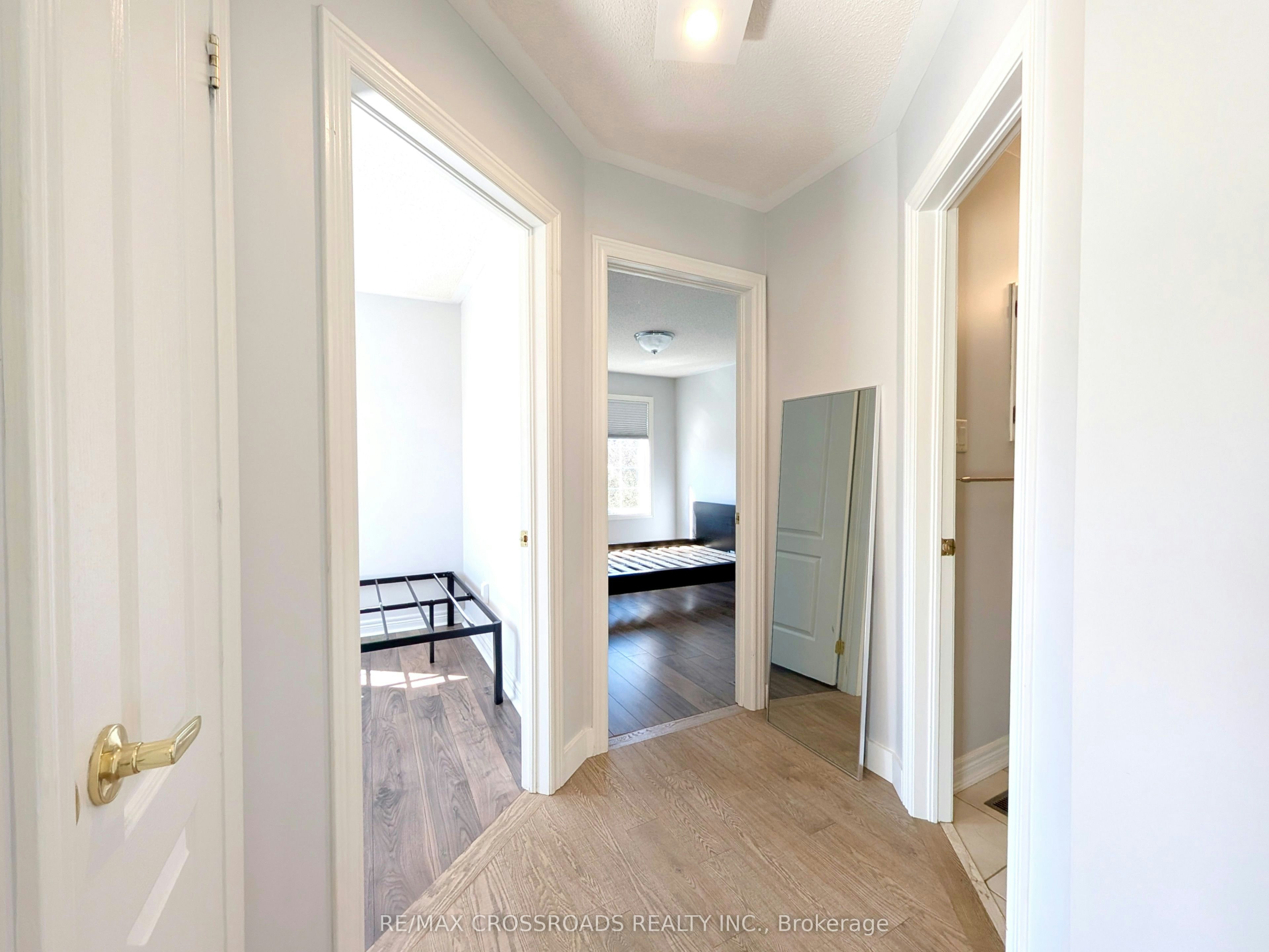 31 Loire Valley Avenue, Vaughan, ON, L4J 8T3 - 17