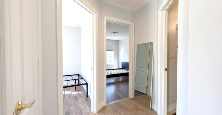 31 Loire Valley Avenue, Vaughan, ON, L4J 8T3 - 17