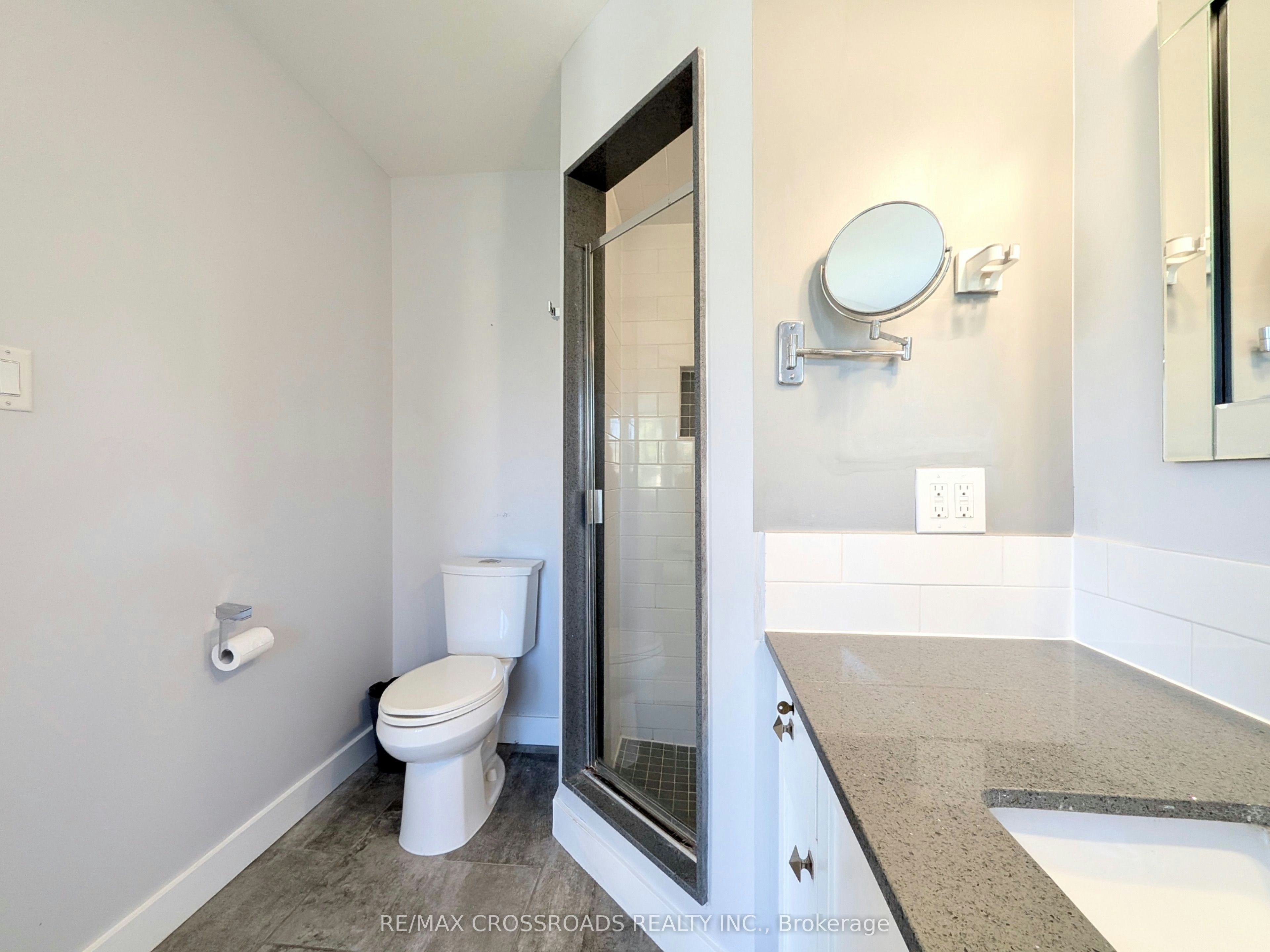 31 Loire Valley Avenue, Vaughan, ON, L4J 8T3 - 27