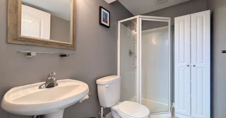 31 Loire Valley Avenue, Vaughan, ON, L4J 8T3 - 31