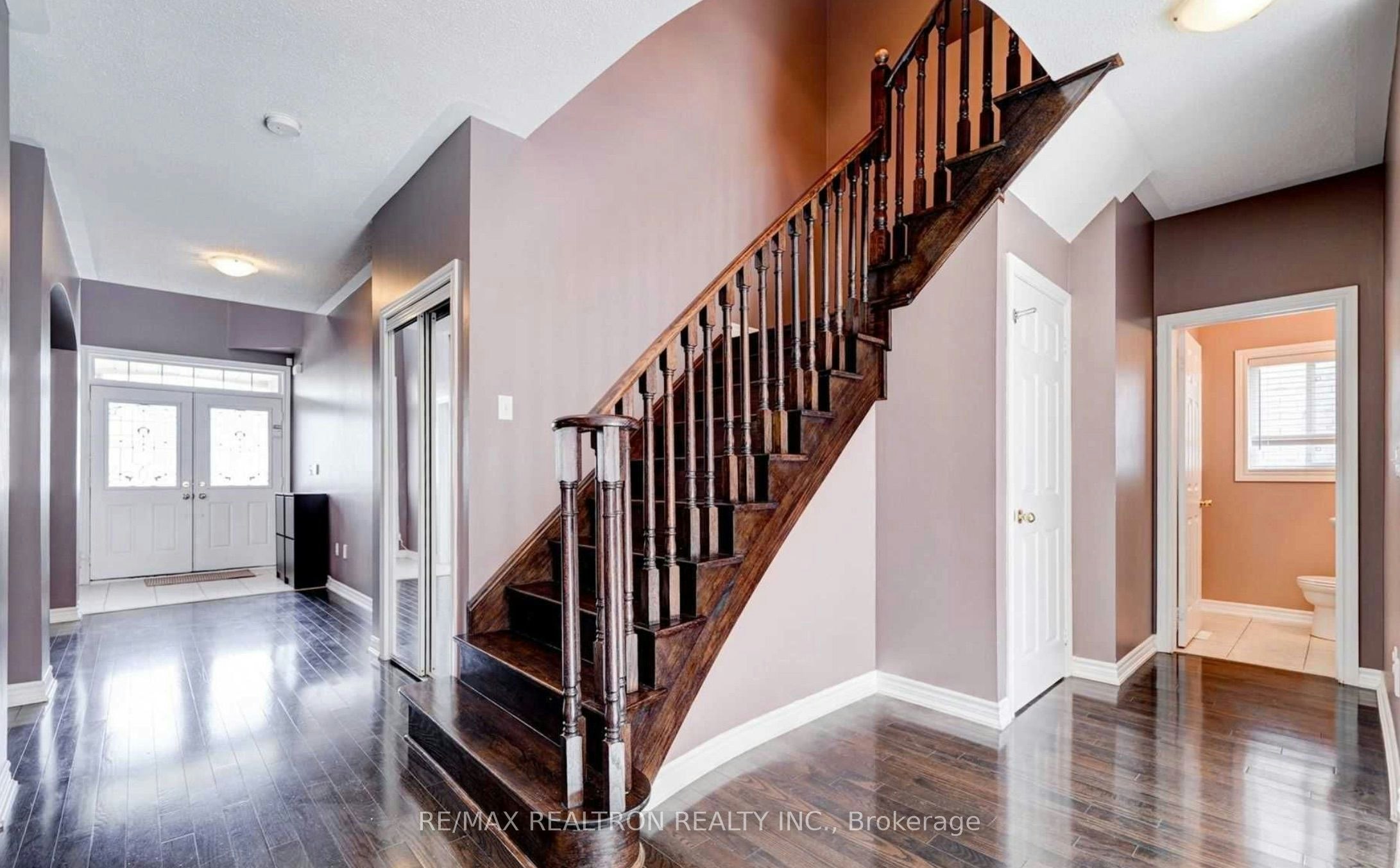 18 Horsley Court, Aurora, ON, L4G 0H7 - 6