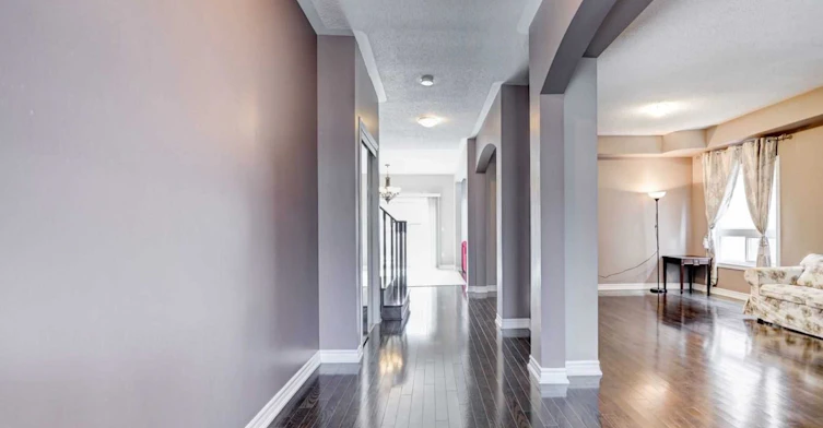 18 Horsley Court, Aurora, ON, L4G 0H7 - 3