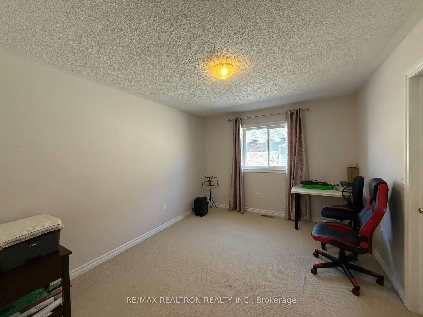 18 Horsley Court, Aurora, ON, L4G 0H7 - 16