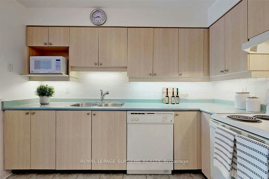 520-7373 Martin Grove Road, Vaughan, ON, L4L 9K1 - 6